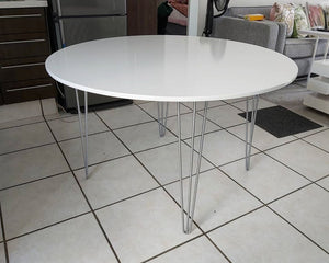 Hairpin dining table